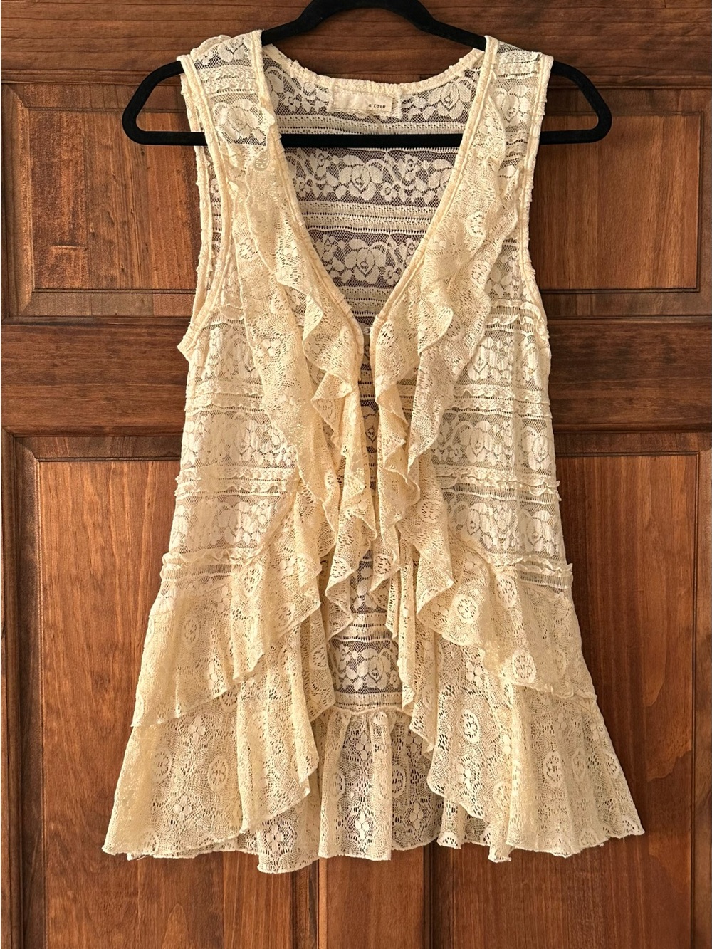 A'Reve Cream Lace Ruffle Open Front Vest Boho Romantic Sleeveless Layering Top M